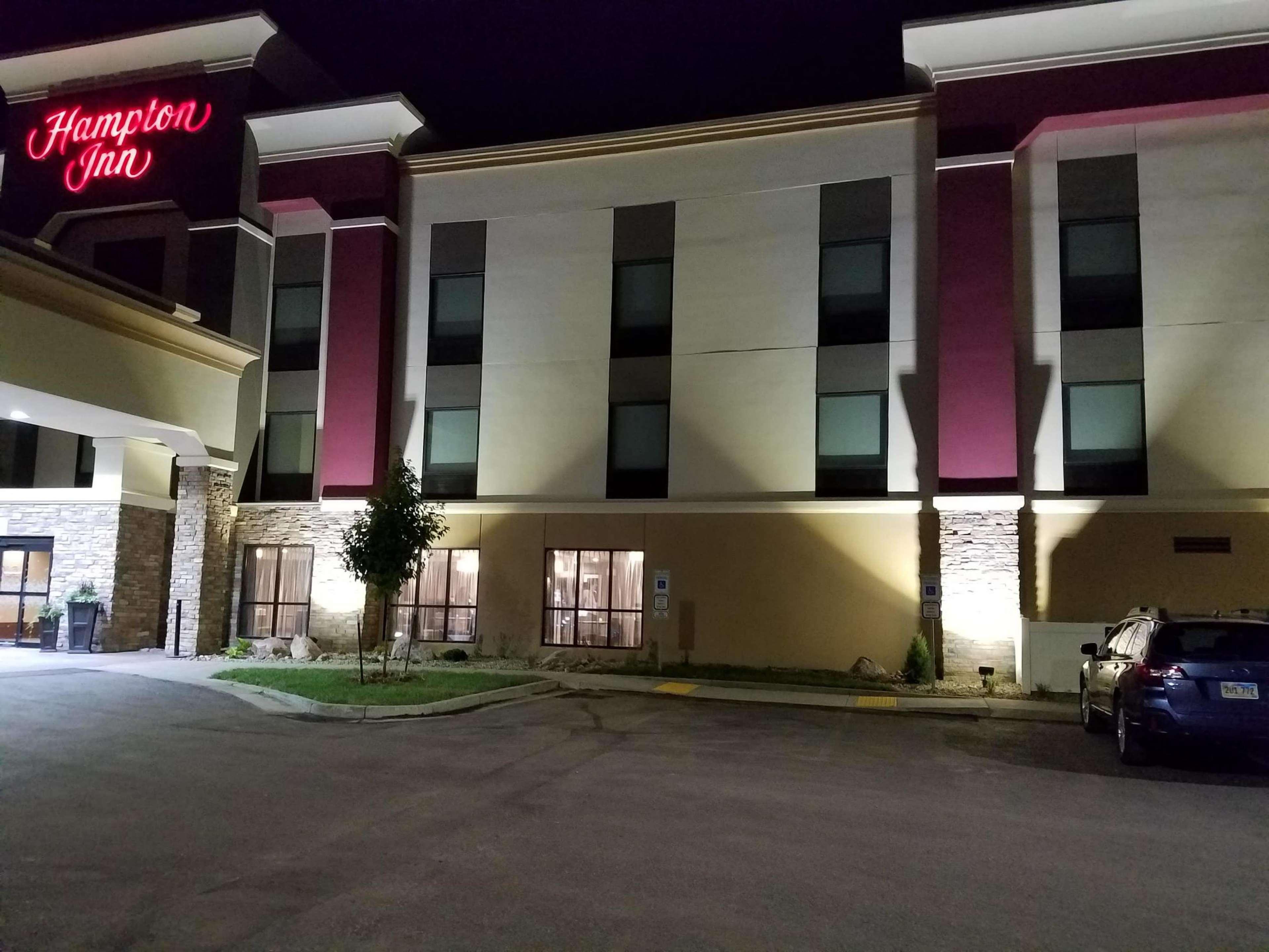 Hampton Inn Bismarck Ngoại thất bức ảnh