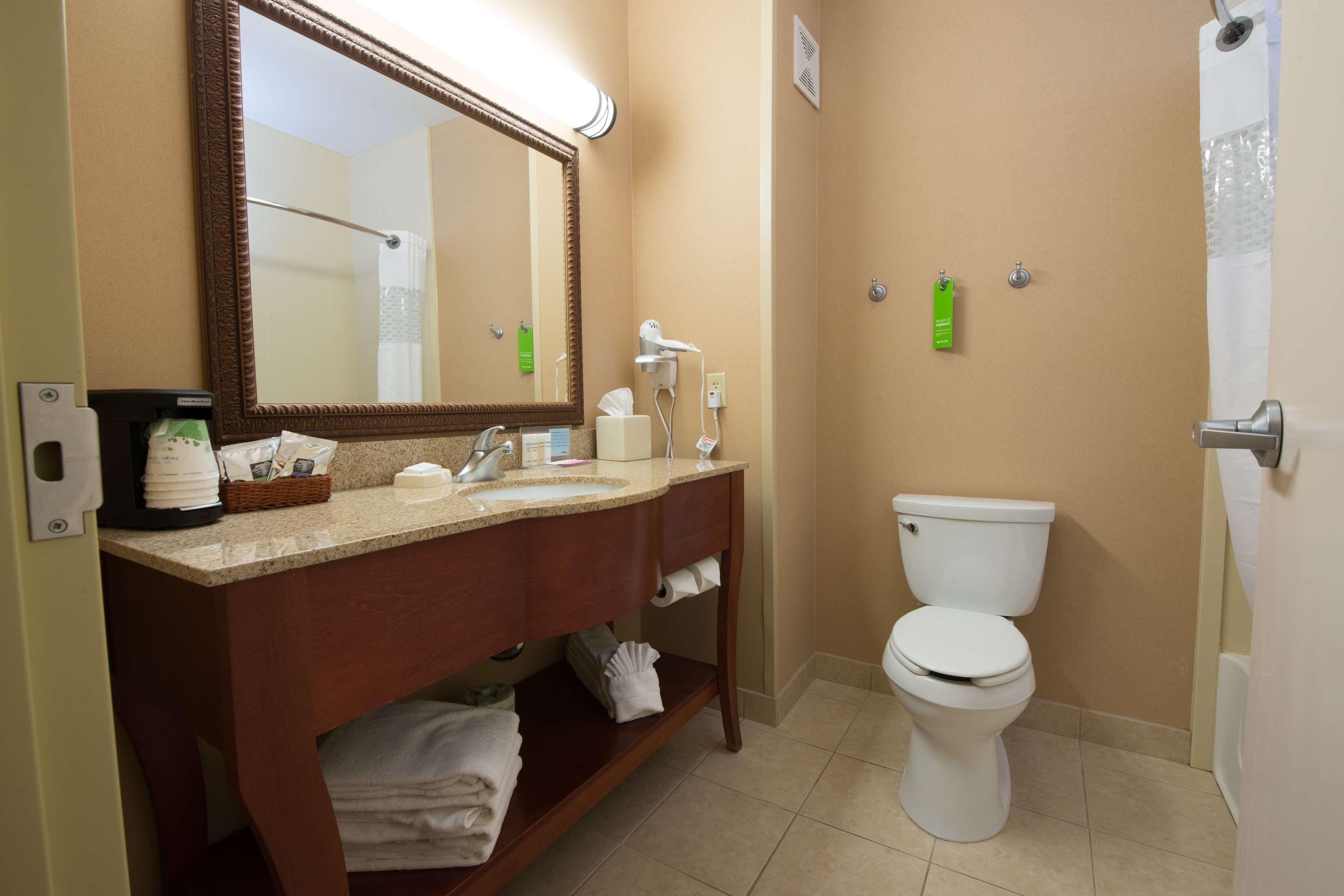 Hampton Inn Bismarck Ngoại thất bức ảnh