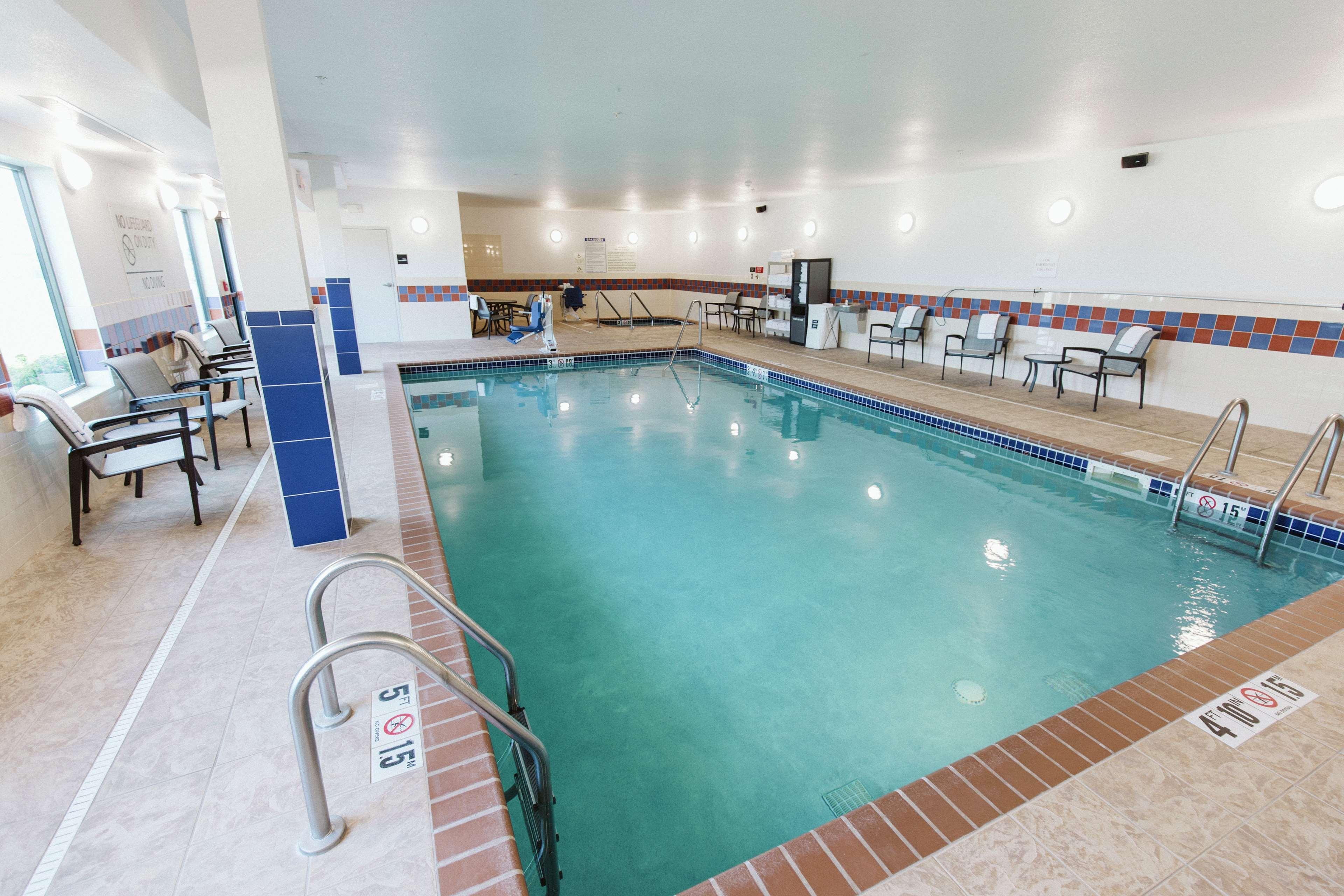 Hampton Inn Bismarck Ngoại thất bức ảnh