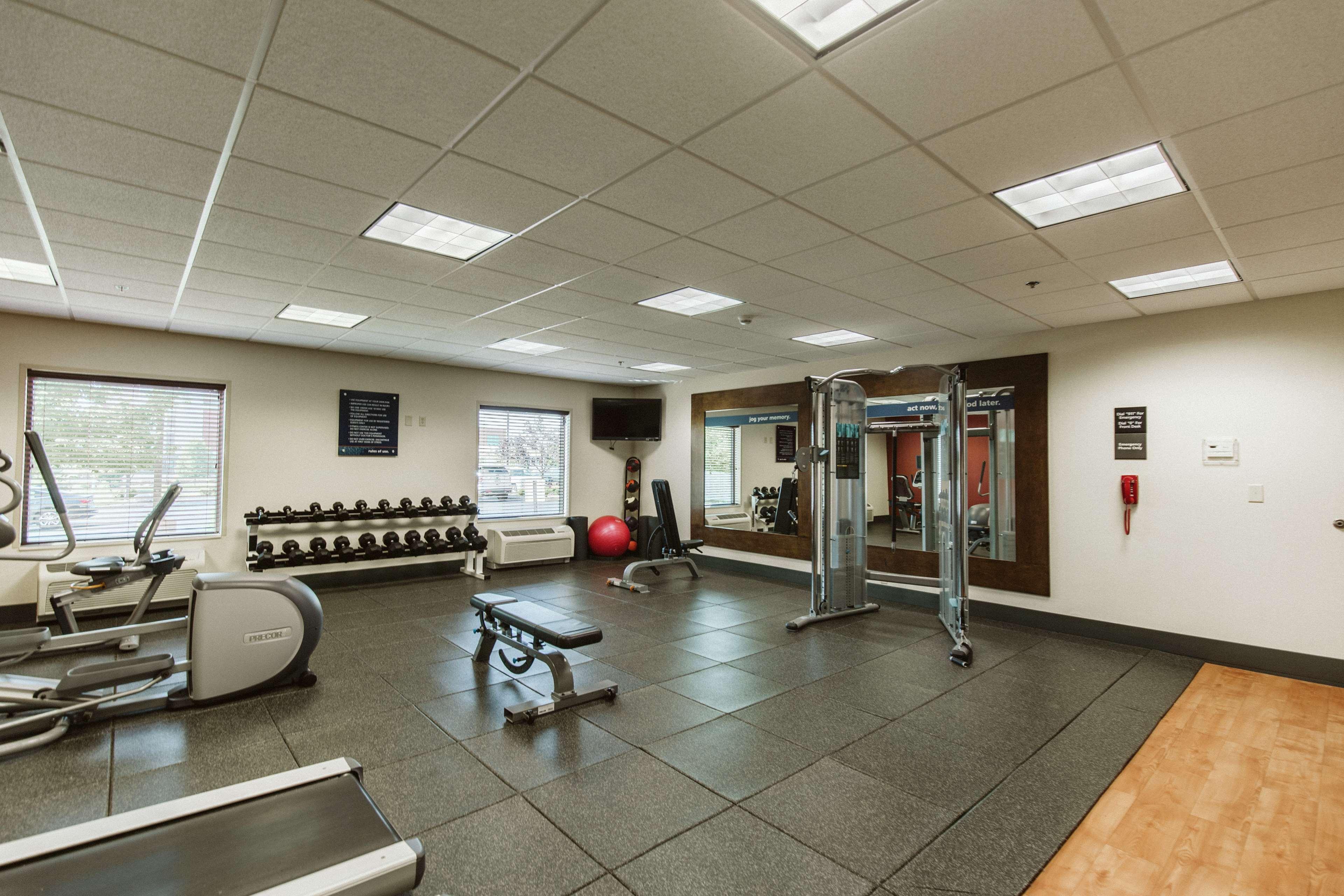 Hampton Inn Bismarck Ngoại thất bức ảnh
