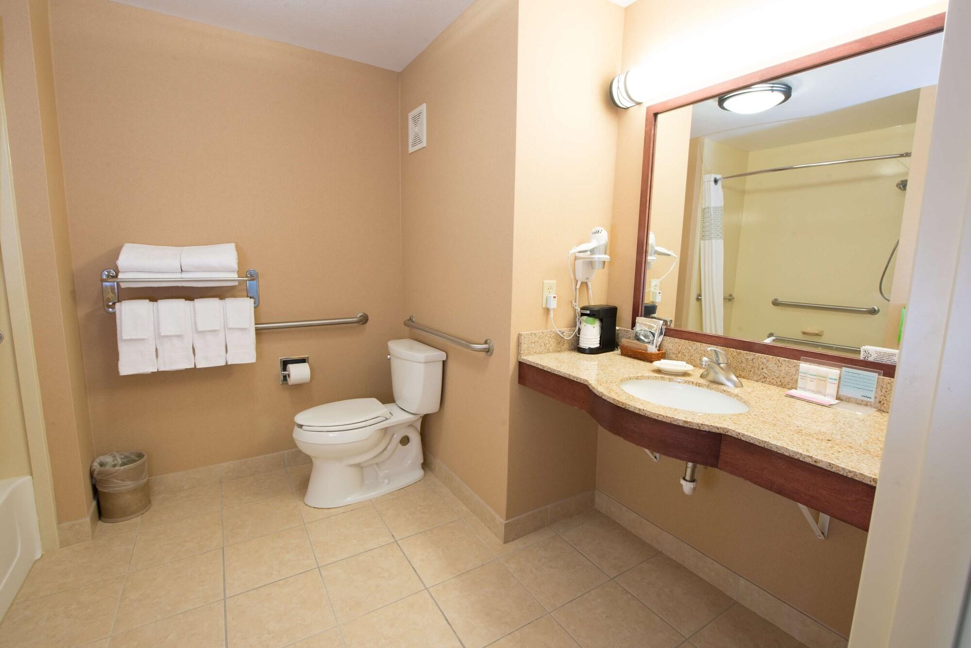 Hampton Inn Bismarck Ngoại thất bức ảnh