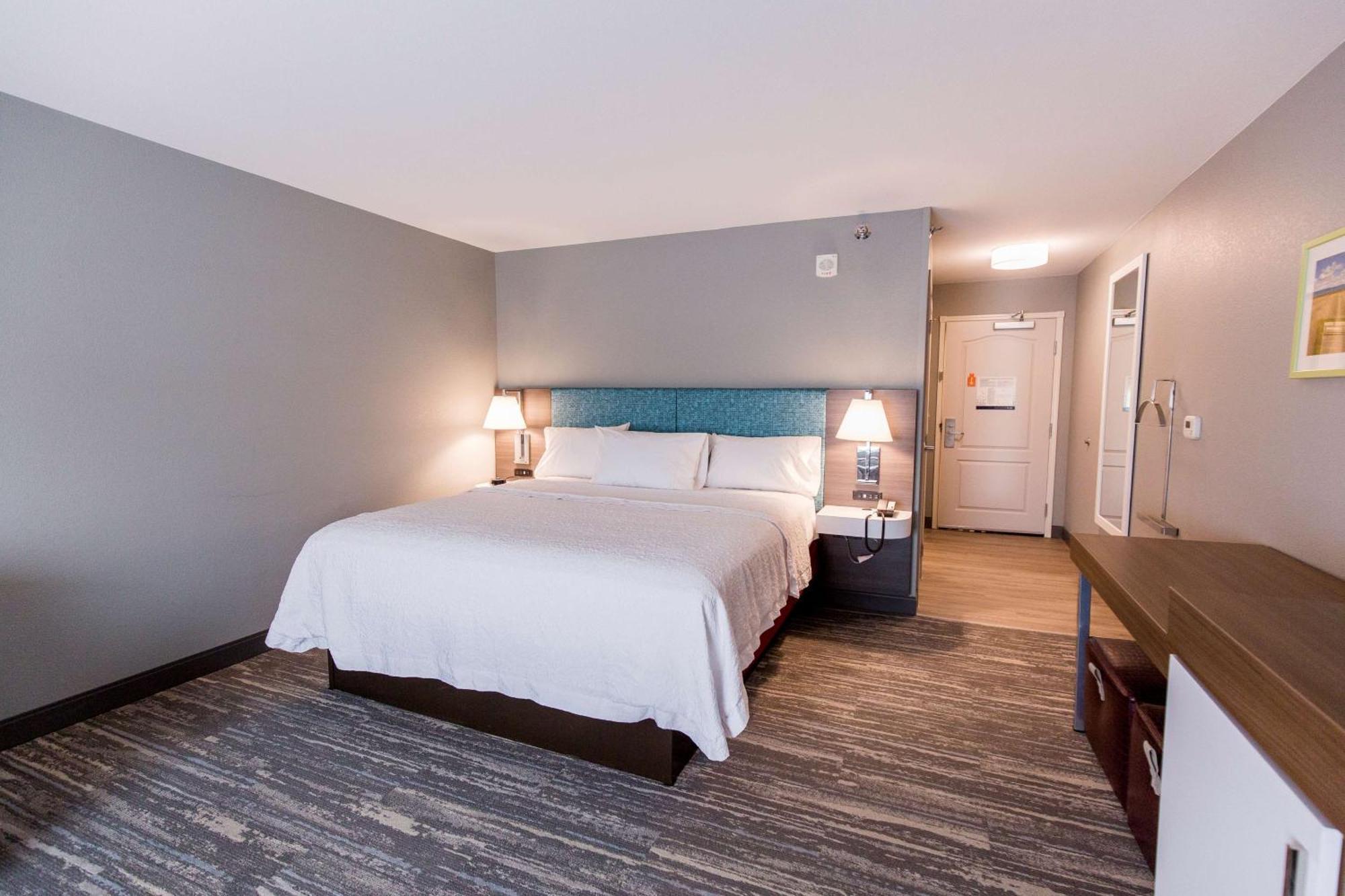 Hampton Inn Bismarck Ngoại thất bức ảnh