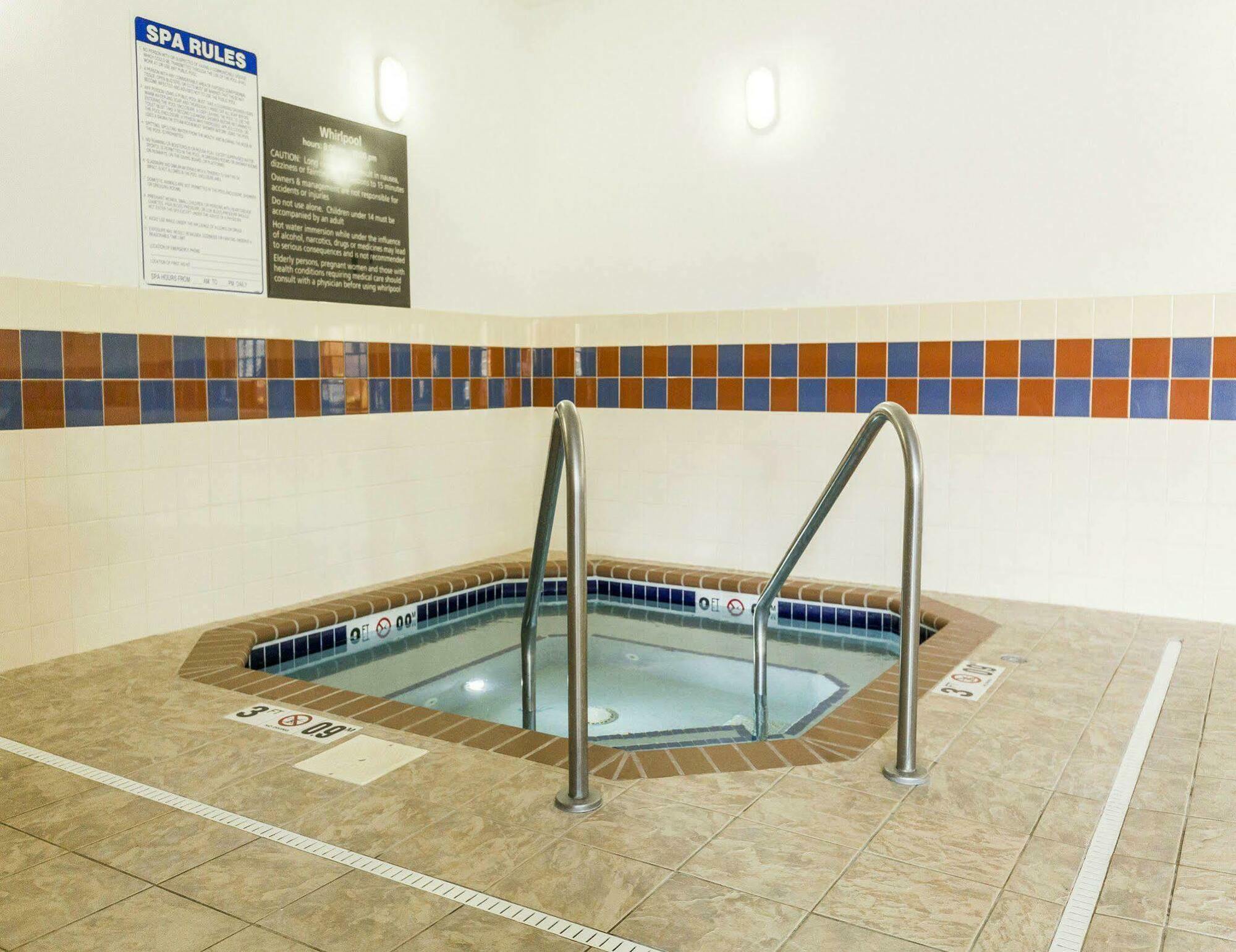 Hampton Inn Bismarck Ngoại thất bức ảnh